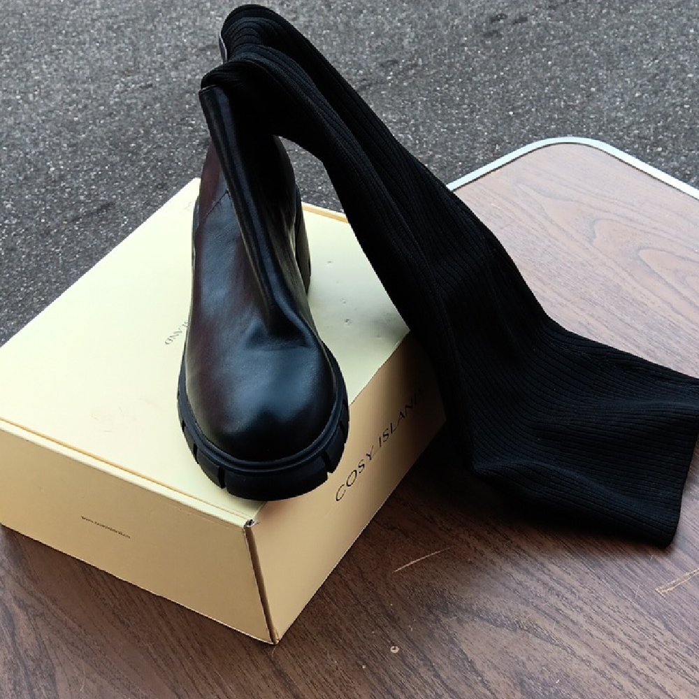 Black Leather Boots with Box